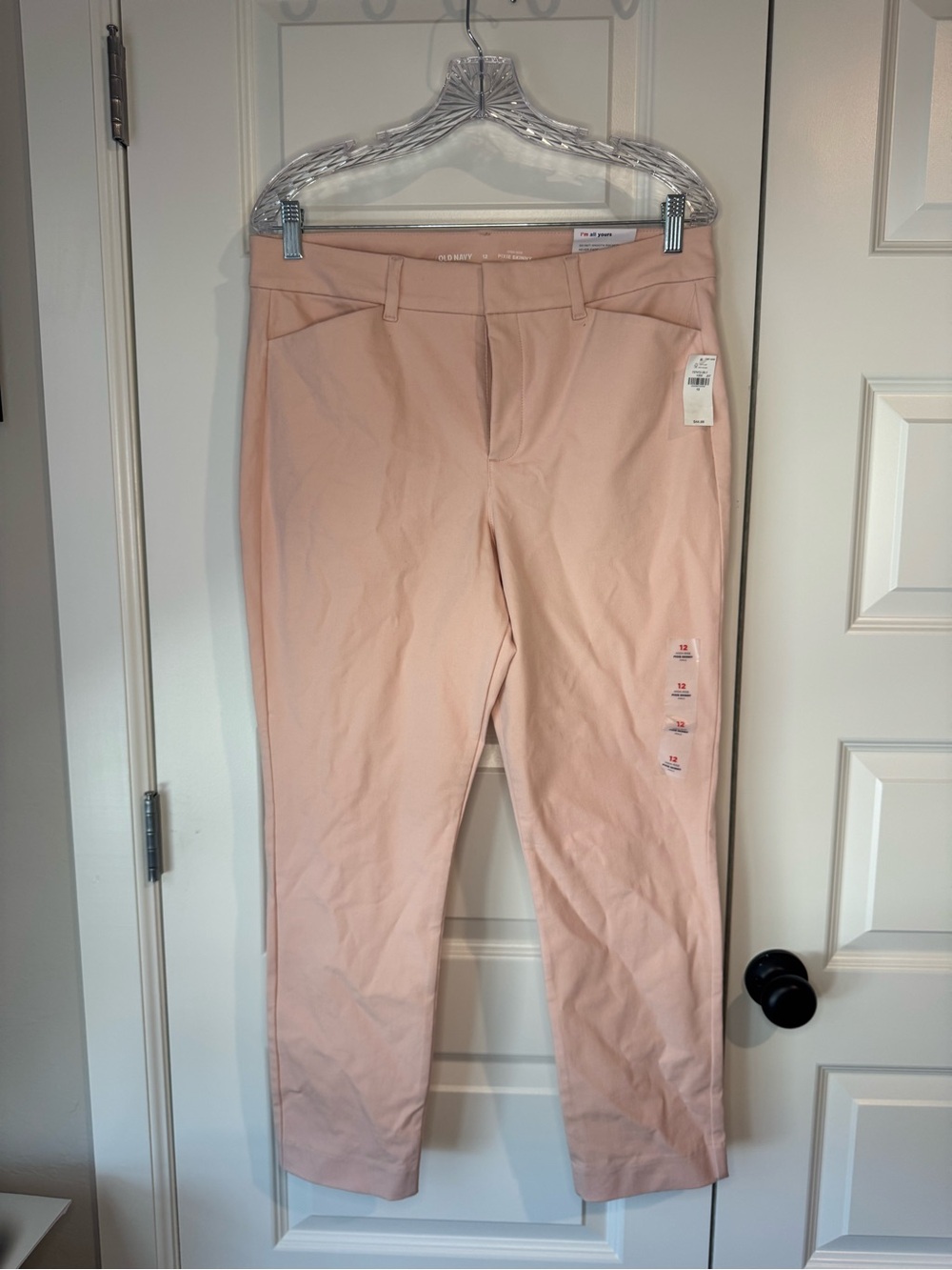 Old Navy Cropped Stretch Pants in Blush Pink